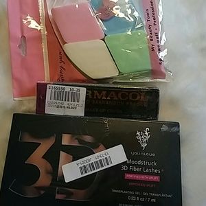 Makeup 3d fiber masscara, plus dermacol cover up.
